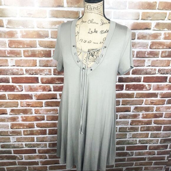 Lulu*s Shirt Dress Size M - Picture 2 of 6